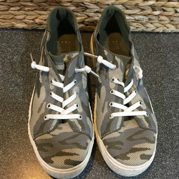 Madden NYC by Steve Madden Camouflage Sneakers - Picture 13 of 14